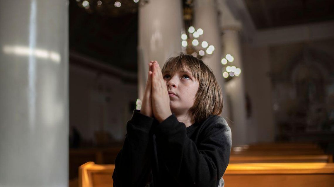 Mniej księży, więcej osób przyjmuje komunię. Są najnowsze dane Mniej księży, więcej osób przyjmuje komunię. Są najnowsze dane