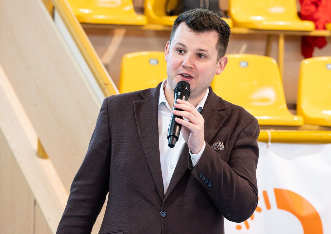 Dominik Małys został wybrany na dyrektora Miejskiego Ośrodka Sportu i Rekreacji w Chełmie. Wcześniej pełnił obowiązki szefa tej jednostki.