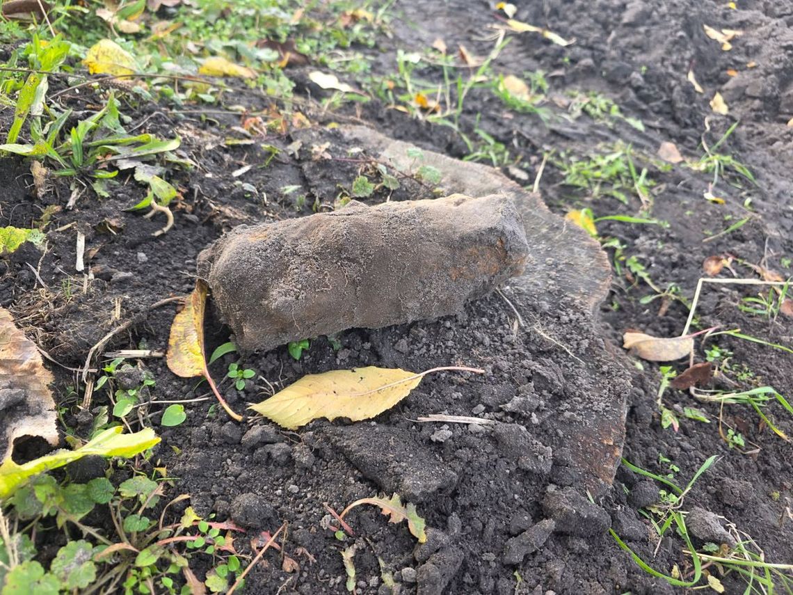 Pocisk z II wojny światowej w Strupinie Dużym znaleziony w czwartek (30 października)
