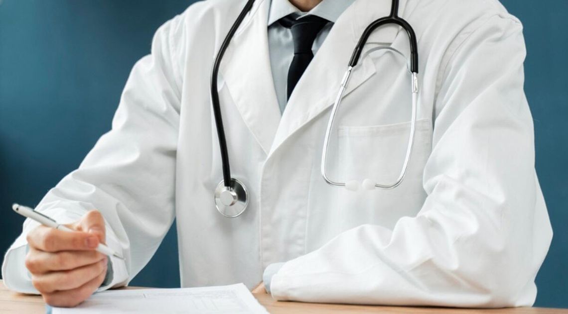 Lekarz przyjmujący pacjenta