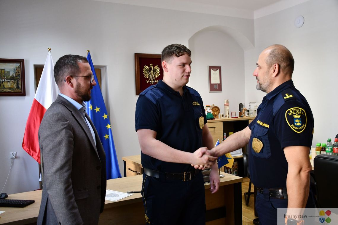 Nowy strażnik miejski w Krasnymstawie. Złożył ślubowanie i rozpoczął służbę