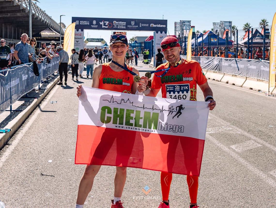 Obecni w Wiązownej i Alicante Chełm Biega