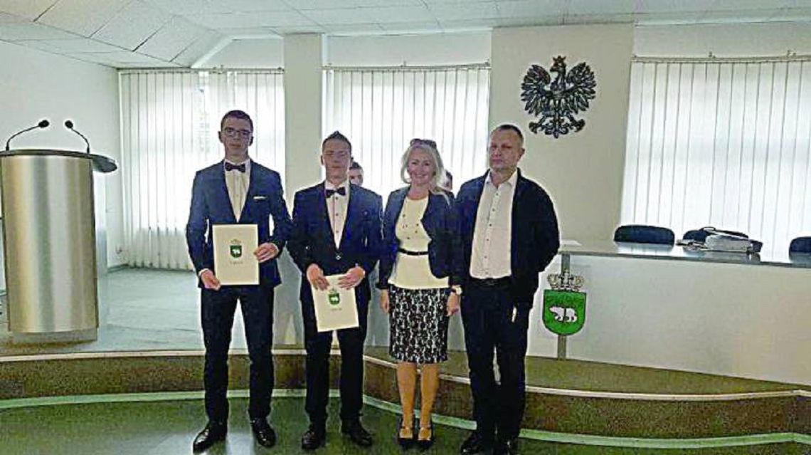 Odeszli z młodzieżowej rady Odeszli z młodzieżowej rady