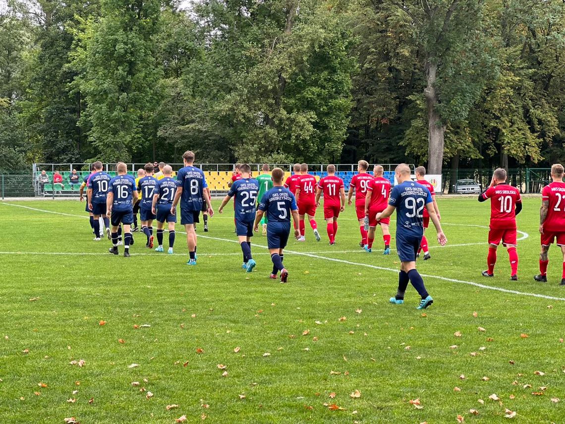 Orzeł Srebrzyszcze nadal przewodzi