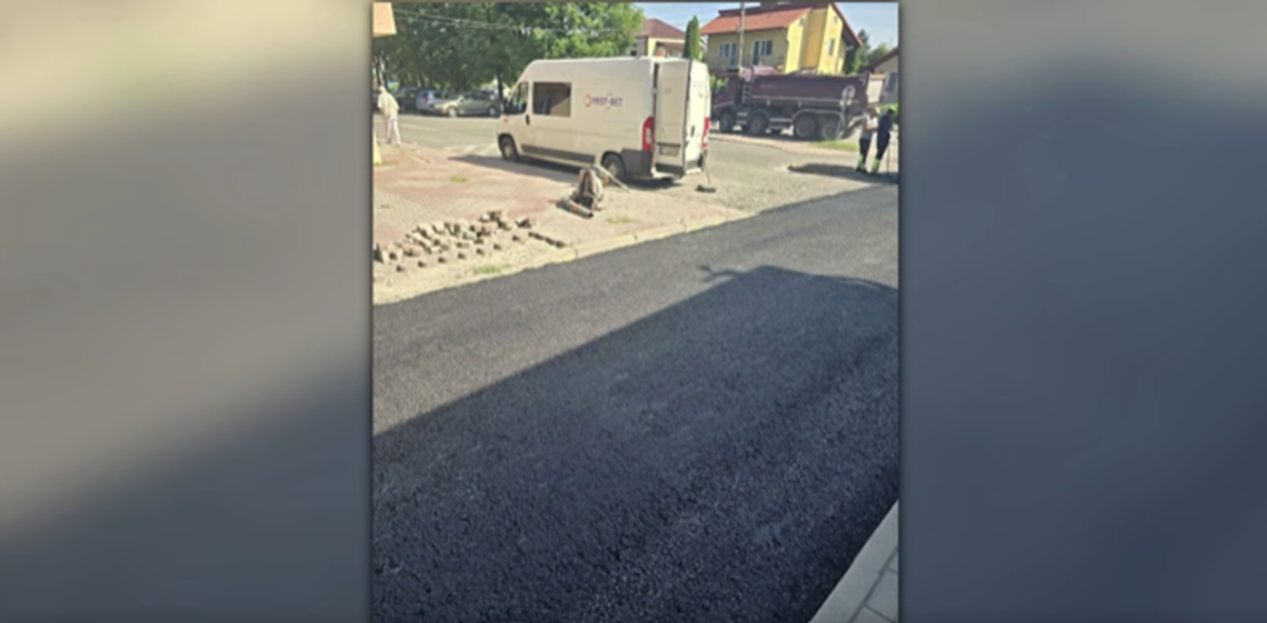 Osiedle „Wschód” w Rejowcu Fabrycznym. Zakończono remont nawierzchni, miasto zapowiada kolejne inwestycje Na osiedlu „Wschód” w Rejowcu Fabrycznym zakończył się remont nawierzchni przy budynkach Wschodnia 16 i 18. Inwestycja objęła modernizację wewnętrznego dojazdu oraz parkingu i została sfinansowana w całości z budżetu miasta. Jak informują władze, jest to jeden z elementów szerszego planu działań.