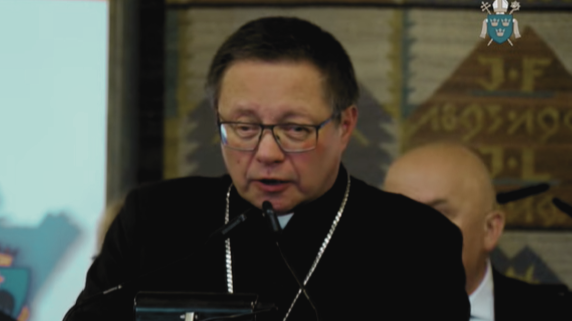 Oszuści wykorzystali wizerunek kardynała Rysia. Kuria reaguje