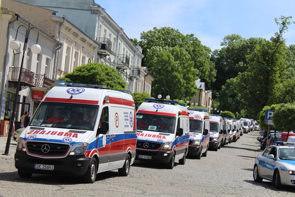 Parada karetek przejechała przez miasto