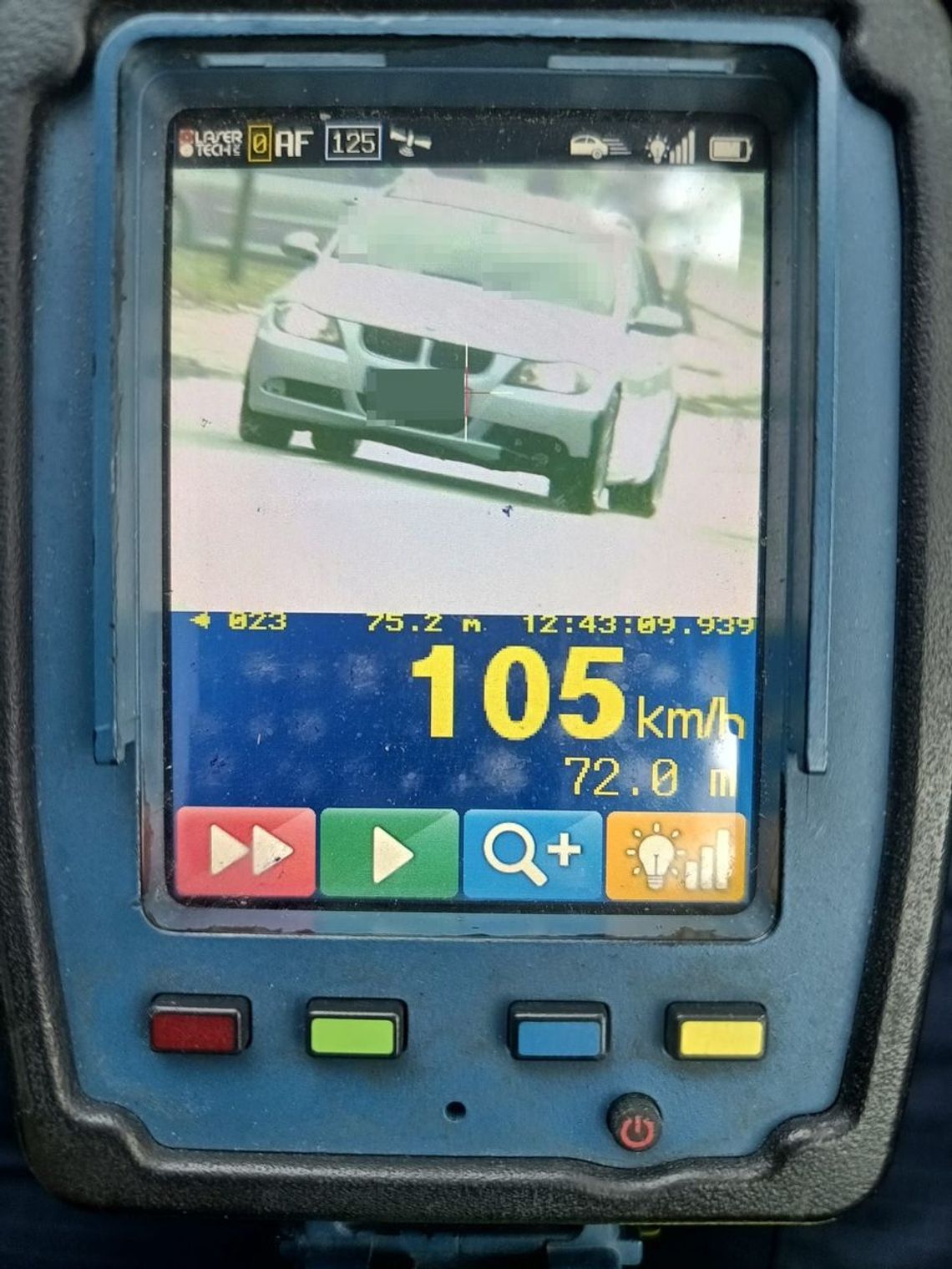 samochód, listopad 2025