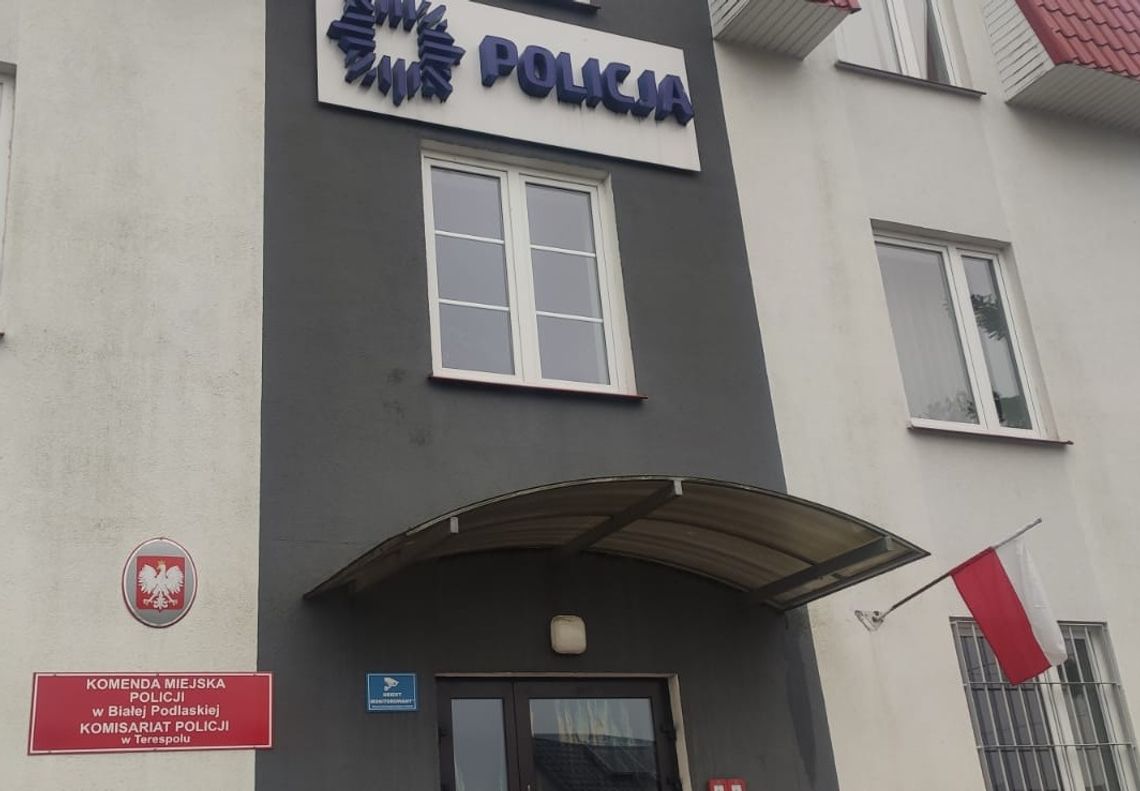 Pijany uderzył w latarnię na terminalu. Policja chce go wydalić z Polski Pijany uderzył w latarnię na terminalu. Policja chce go wydalić z Polski