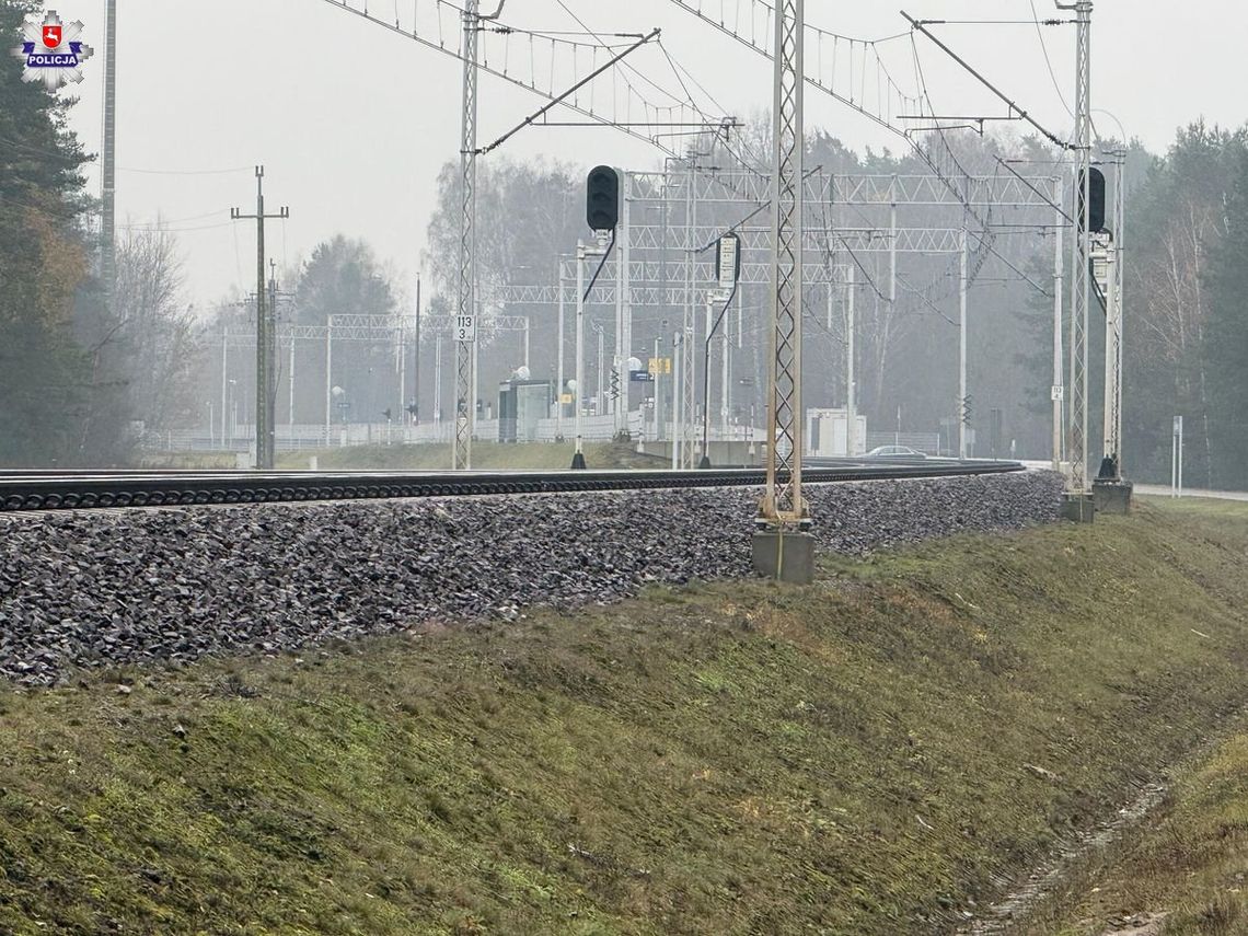 Do aktu sabotażu doszło m.in. pod Puławami. Trasą tą porusza się m.in. pociąg relacji Terespol–Chełm...