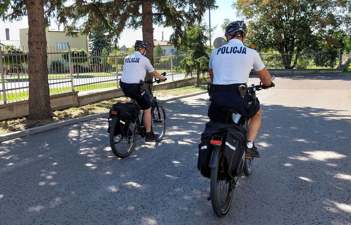 Policyjne patrole rowerowe czuwają nad bezpieczeństwem w Chełmie i okolicach