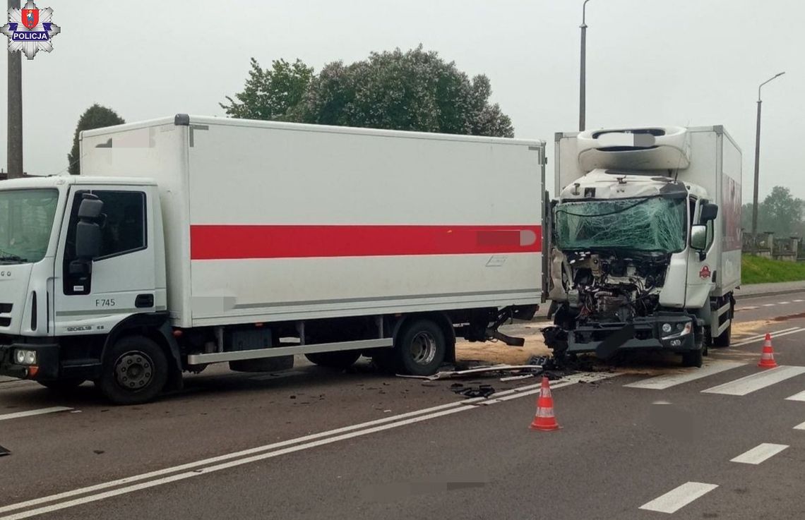 Poranne zderzenie ciężarówek na trasie Krasnystaw-Zamość