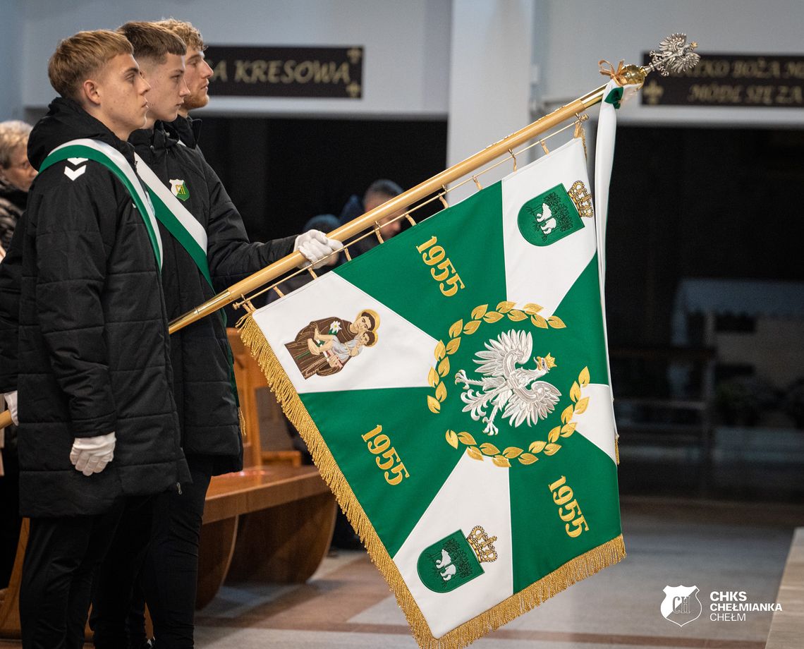 Sztandar został ufundowany przez kibiców i mieszkańców