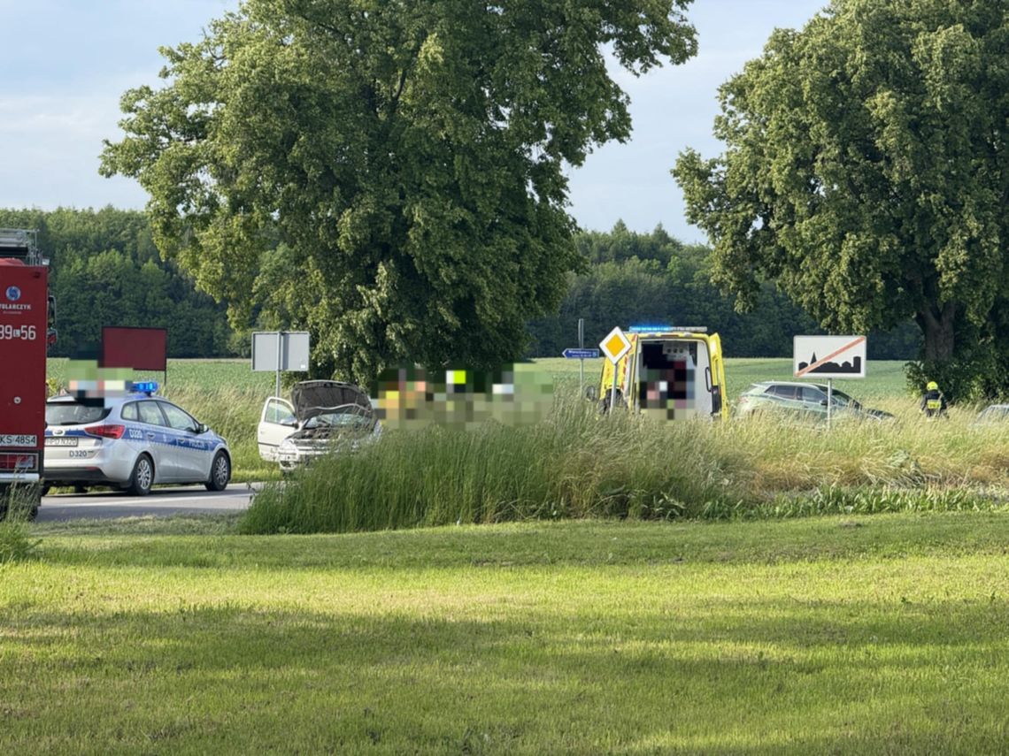 Potrącenie rowerzysty w Wierzchowinach. Poszkodowany zabrany do szpitala