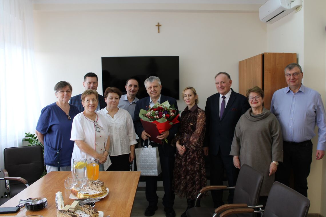 Pow. krasnostawski. 40 lat w służbie pacjentom – lek. med. Ryszard Domański odchodzi na emeryturę