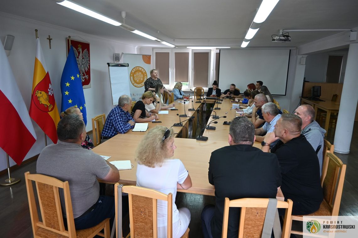 Pow. krasnostawski. Małe społeczności, wielka moc działania Pow. krasnostawski. Małe społeczności, wielka moc działania