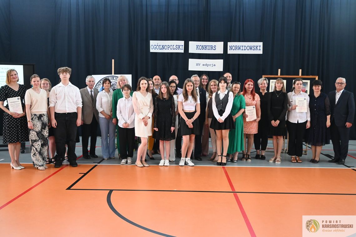 Pow. krasnostawski. Młodzi pasjonaci Norwida