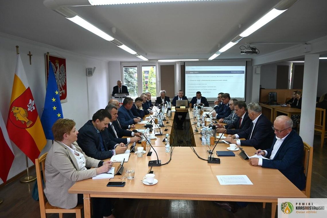 Pow. krasnostawski. Zarząd powiatu z wotum zaufania i absolutorium za 2024 rok