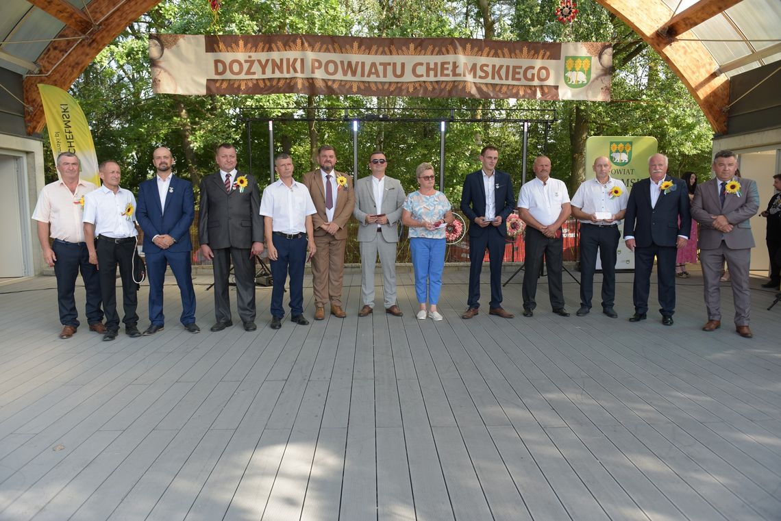 Powiat chełmski. Zostali wskazani jako zasłużeni. Ci rolnicy otrzymali odznaczenia. Zobaczcie zdjęcia Powiat chełmski. Zostali wskazani jako zasłużeni. Ci rolnicy otrzymali odznaczenia. Zobaczcie zdjęcia