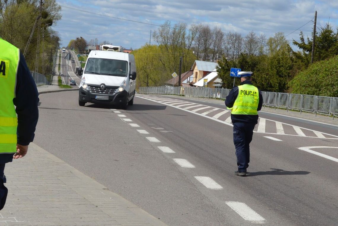 Powiat krasnostawski. Piraci drogowi stracili uprawnienia. Mogli doprowadzić do tragedii