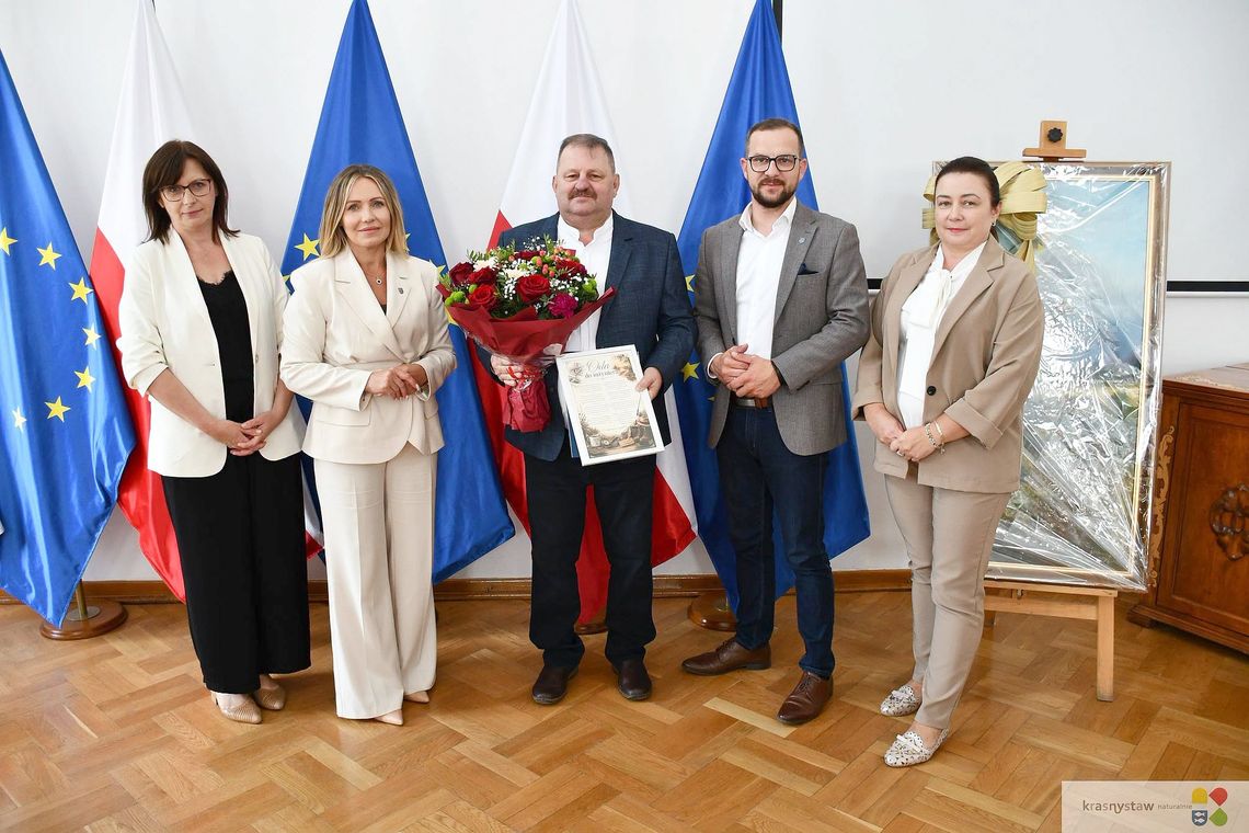 Pożegnanie w krasnostawskim ratuszu. Marek Zdunek przechodzi na emeryturę Pożegnanie w krasnostawskim ratuszu. Marek Zdunek przechodzi na emeryturę
