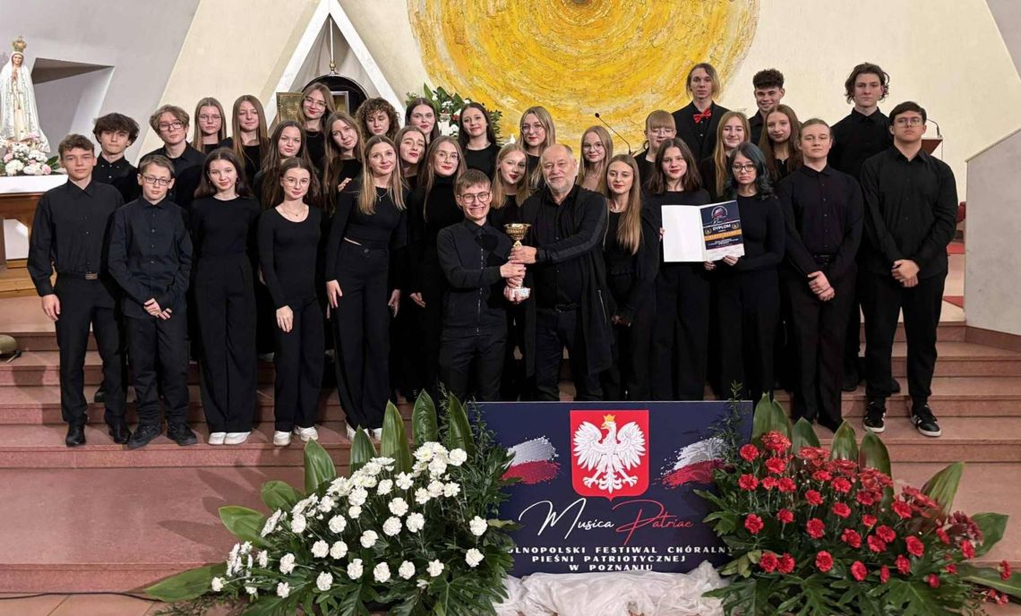 Chór "Rapsodia" z Chełma podczas IV Ogólnopolskiego Festiwalu Chóralnego Pieśni Patriotycznej Musica Patriae w Poznaniu