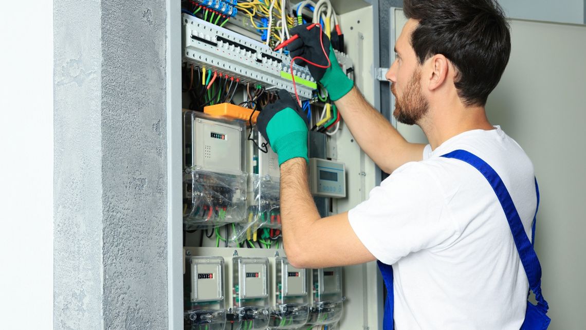 Ceny prądu są zamrożone do końca tego roku. Ale od stycznia 2026 r. będziemy już płacili według nowych stawek. Cena ma być poniżej ceny mrożonej.