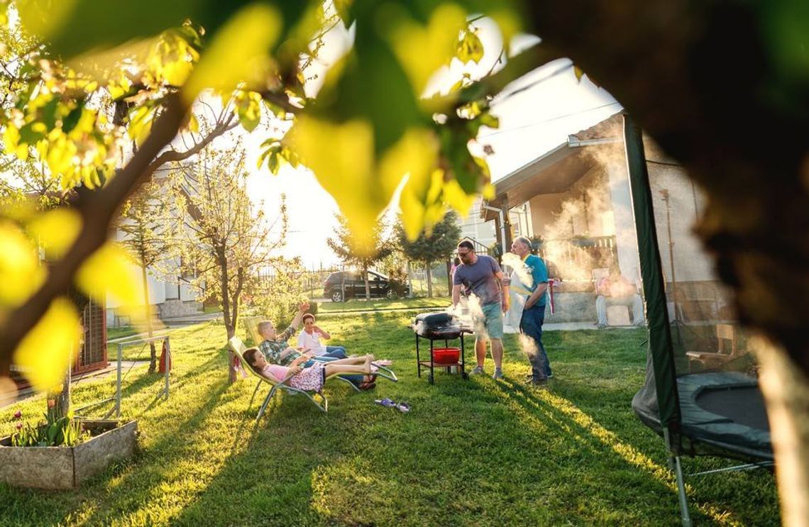 Prognoza pogody na majówkę. Słońce, opady, burze, zmienna temperatura