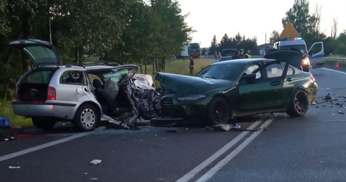 Śmierć na drodze! Czołówka bmw i skody