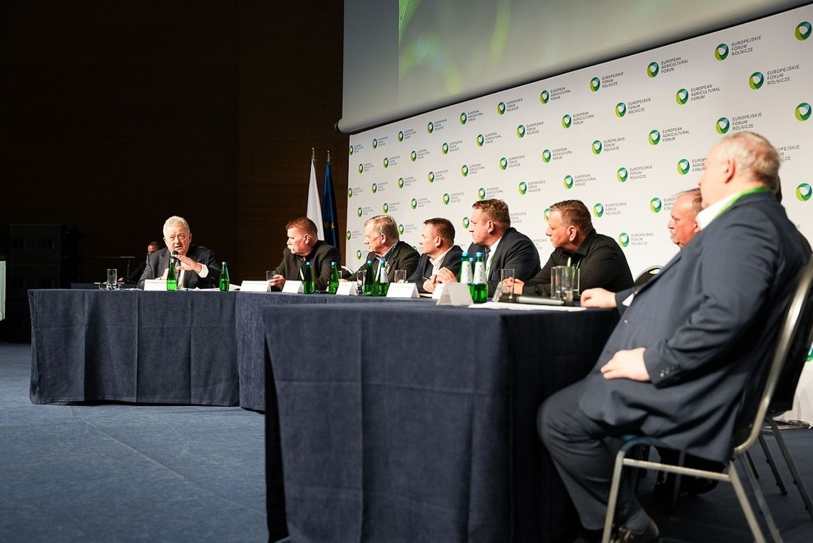 Region. Okupują ministerstwo. Rolnicy czekają na premiera