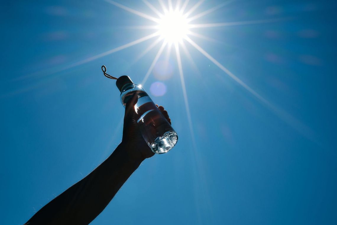Region. Wysokie temperatury dają się we znaki. NFZ przypomina, jak zadbać o zdrowie podczas upałów