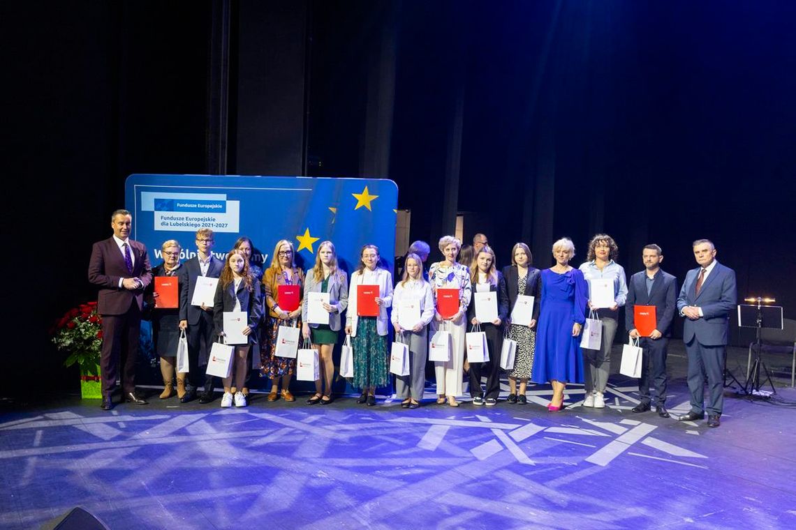 Region. Znów zainwestowali w rozwój młodych. Stypendia rozdane