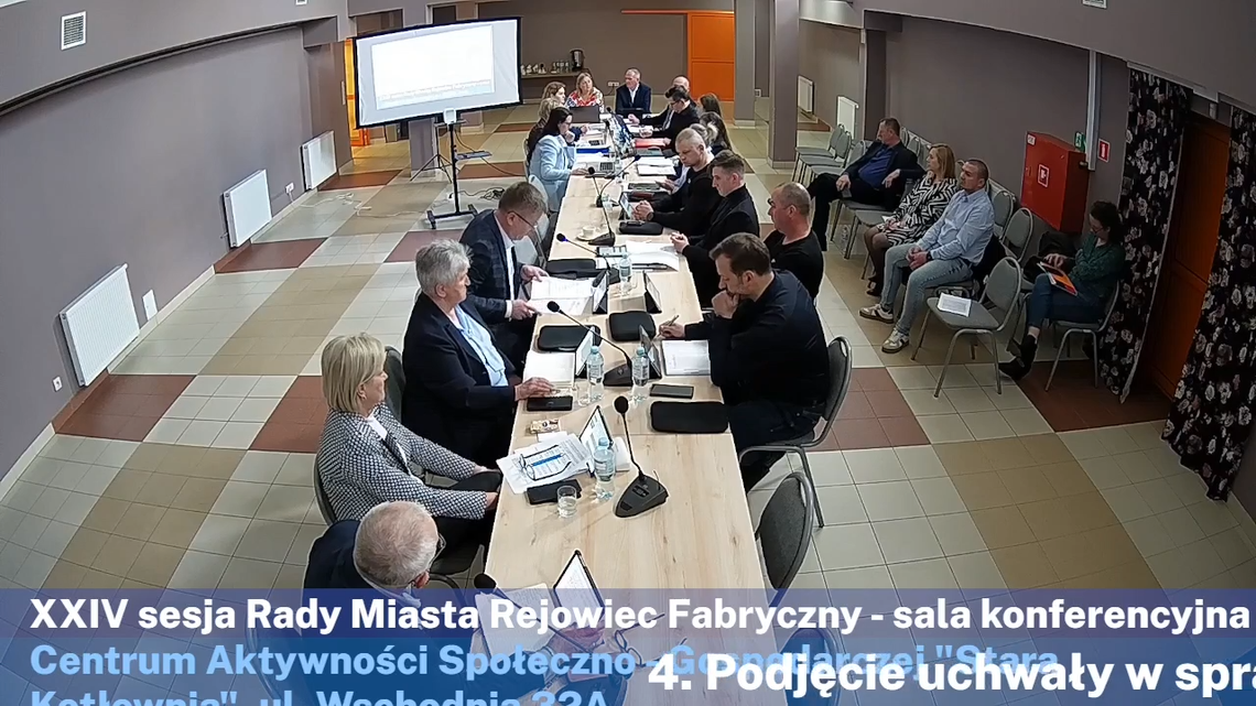 W czasie niedawnych obrad władze miasta podzieliły się swoim pomysłem na efektywne zagospodarowanie obszaru usług komunalnych. Zdaniem burmistrza Gabriela Adamca wiele problemów w tym obszarze rozwiązać ma Spółdzielnia Socjalna „Morawianka” - pomysł na aktywizację wykluczonych osób.