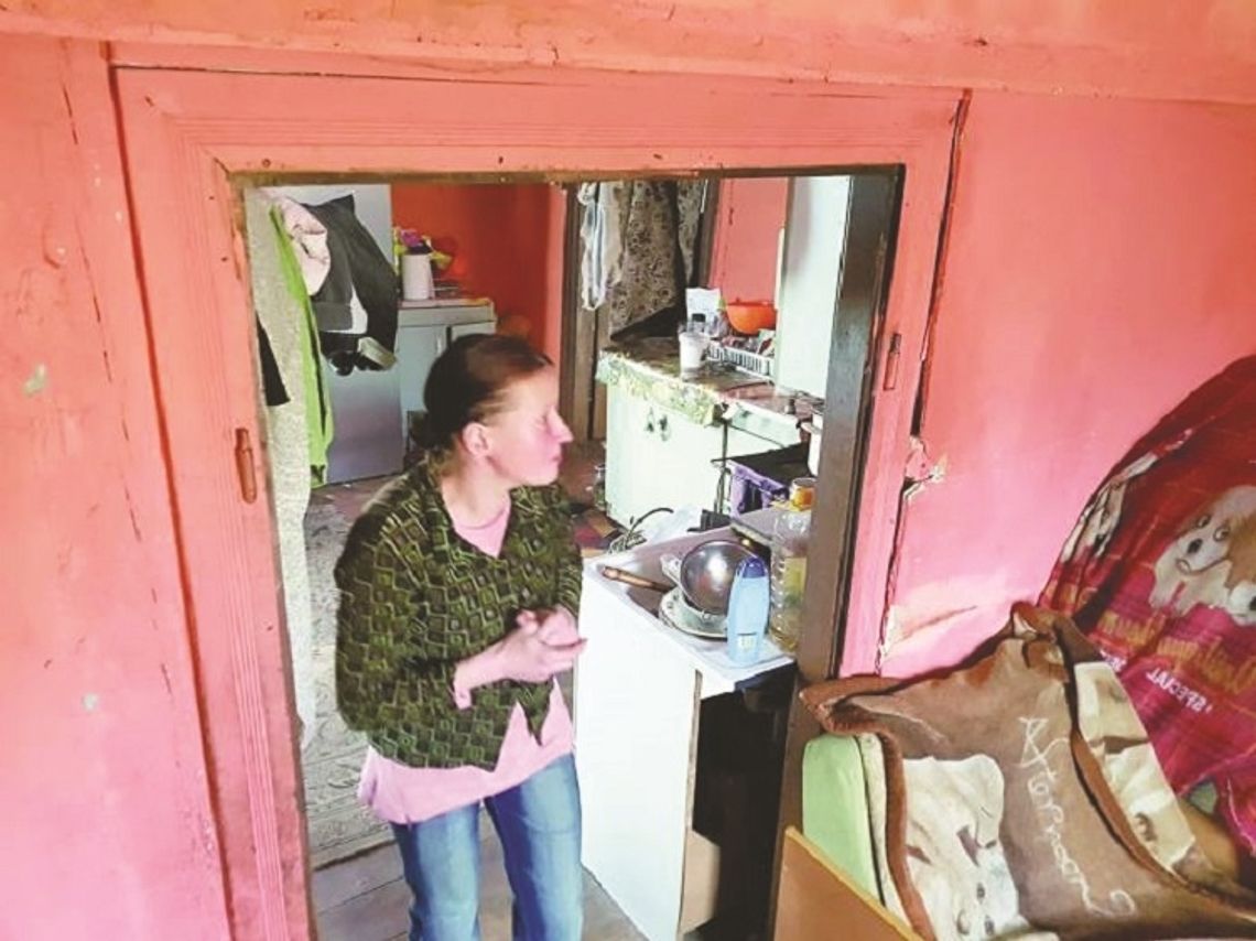 Rodzina z Kołacz wciąż czeka na remont | Super Tydzień