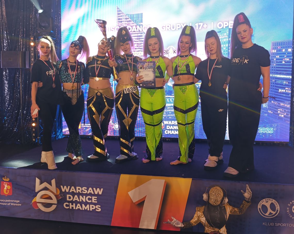Rok otwierają na warszawskim podium