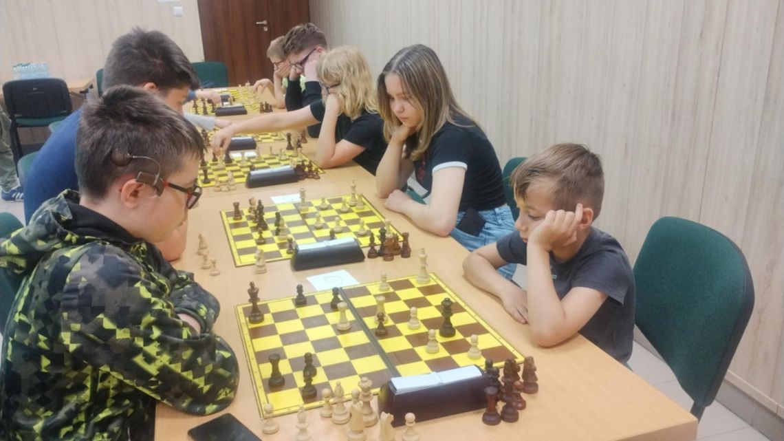 Rozpoczęli nowe rozdanie