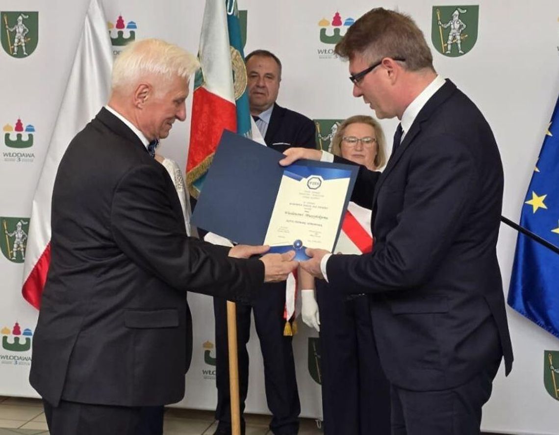 Seniorzy świętowali we Włodawie. Integracja, wzruszenia i ważne wyróżnienia [GALERIA ZDJĘĆ]