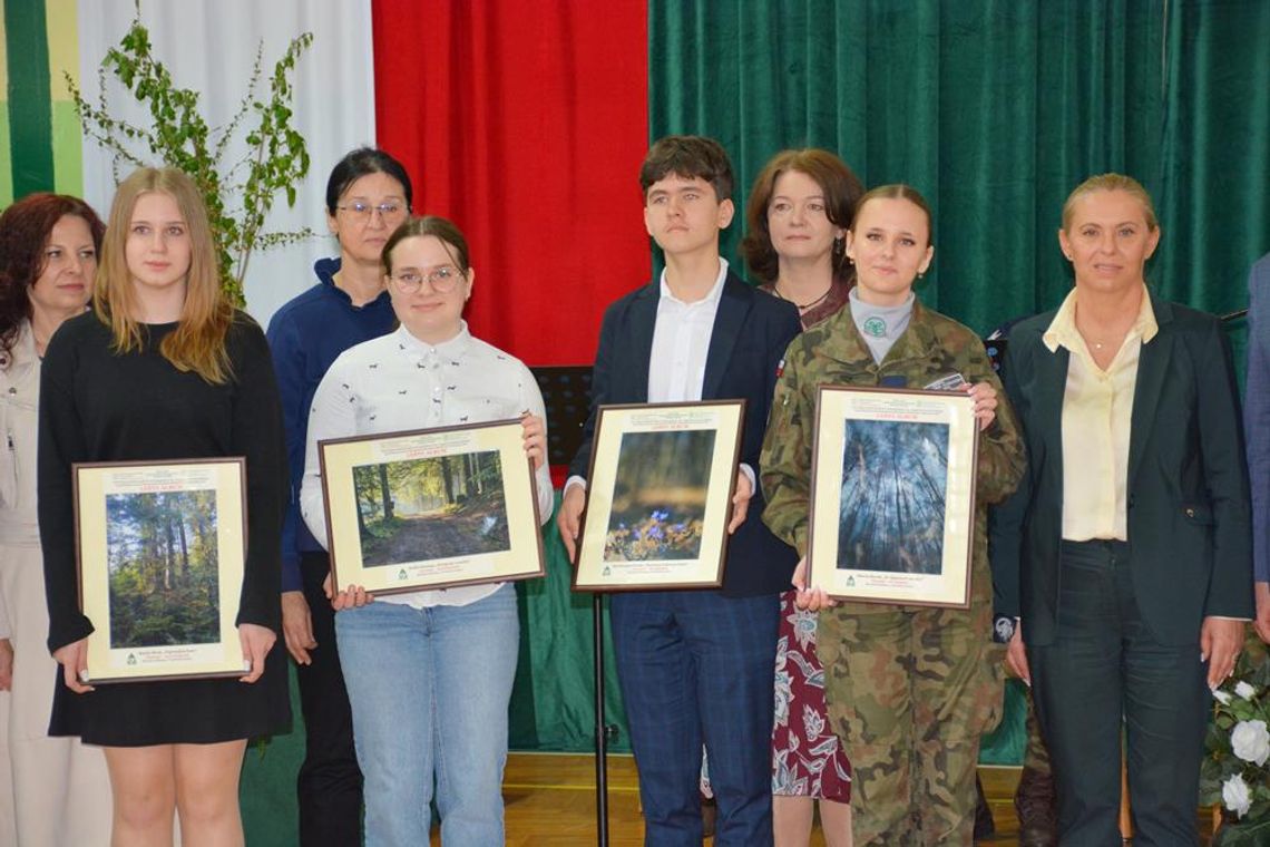 Siennickie Augustynki z rekordową frekwencją. Młodzi fotografowie pokazali piękno lasu [LISTA NAGRODZONYCH + GALERIA ZDJĘĆ]