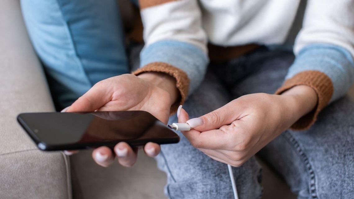 Smartfony potanieją? Zmiany już w tym roku. Wiemy kiedy Smartfony potanieją? Zmiany już w tym roku. Wiemy kiedy