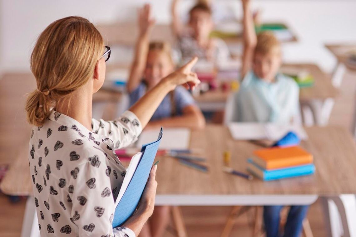Sprawdzamy najnowsze oferty pracy w Chełmie, powiecie i za granicą (23-07-26) Wolne miejsca pracy pozostające w dyspozycji Powiatowego Urzędu Pracy w Chełmie (pokój 162, tel. 82 562 76 60, 82 562 76 37).