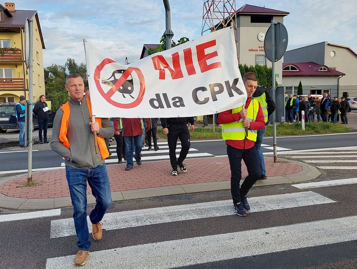 Sprzeciw wobec planów CPK nie wygasa. Jutro kolejny protest na DK 17