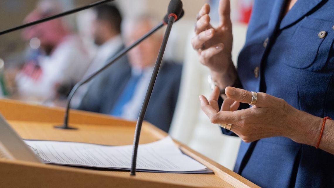 Stawiają Tuska przed wyborem: wójt na wieki albo wczesna emerytura