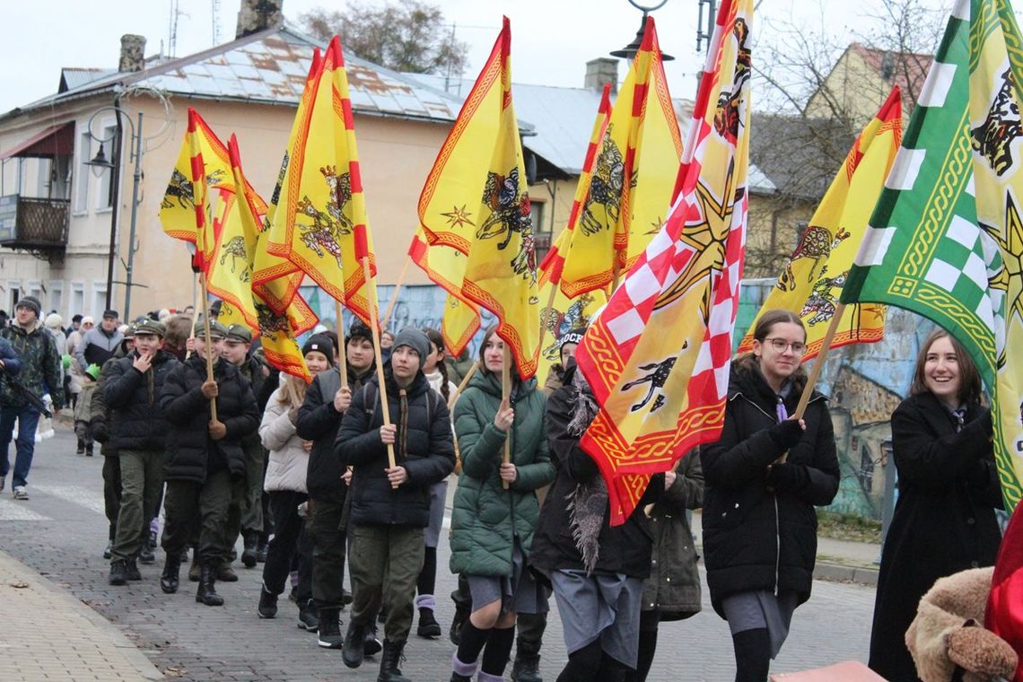 Świątecznie i kolorowo. Orszak Trzech Króli we Włodawie [FOTO+WIDEO]