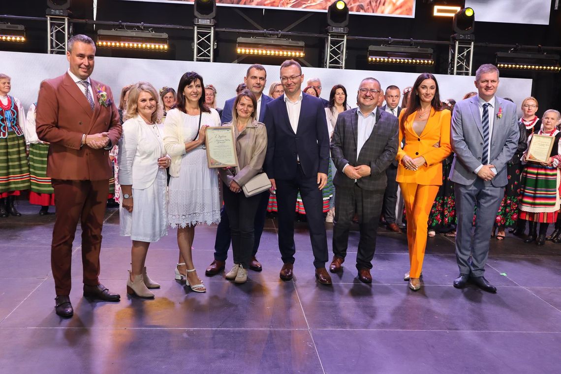 Wojewódzkie Święto Plonów w Świdniku. Gorzków triumfuje w konkursie na wieniec dożynkowy. Zobacz zdjęcia