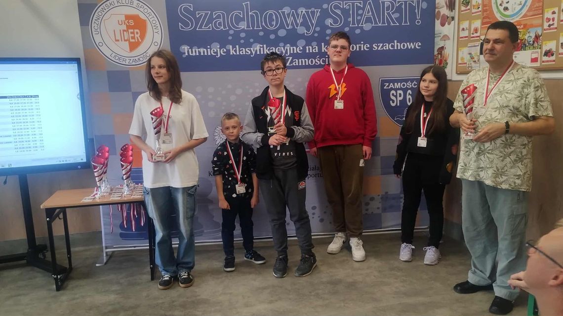 Szachiści MKS-u Agros Chełm coraz lepsi przy stołach