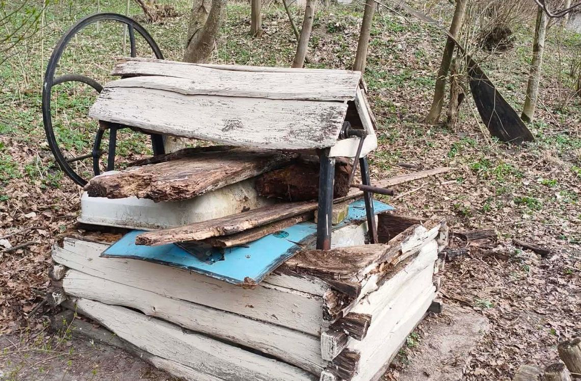 Szczęśliwy finał niedzielnej akcji. Strażacy wyciągnęli kota z dwudziestometrowej głębi