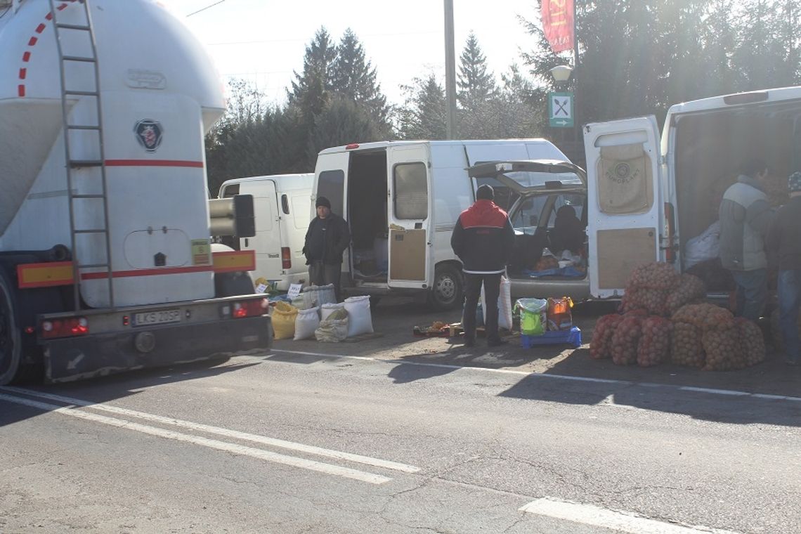 Targ "koński" tylko w piątki i soboty? Być może jednak też we wtorek... Targ "koński" tylko w piątki i soboty? Być może jednak też we wtorek...