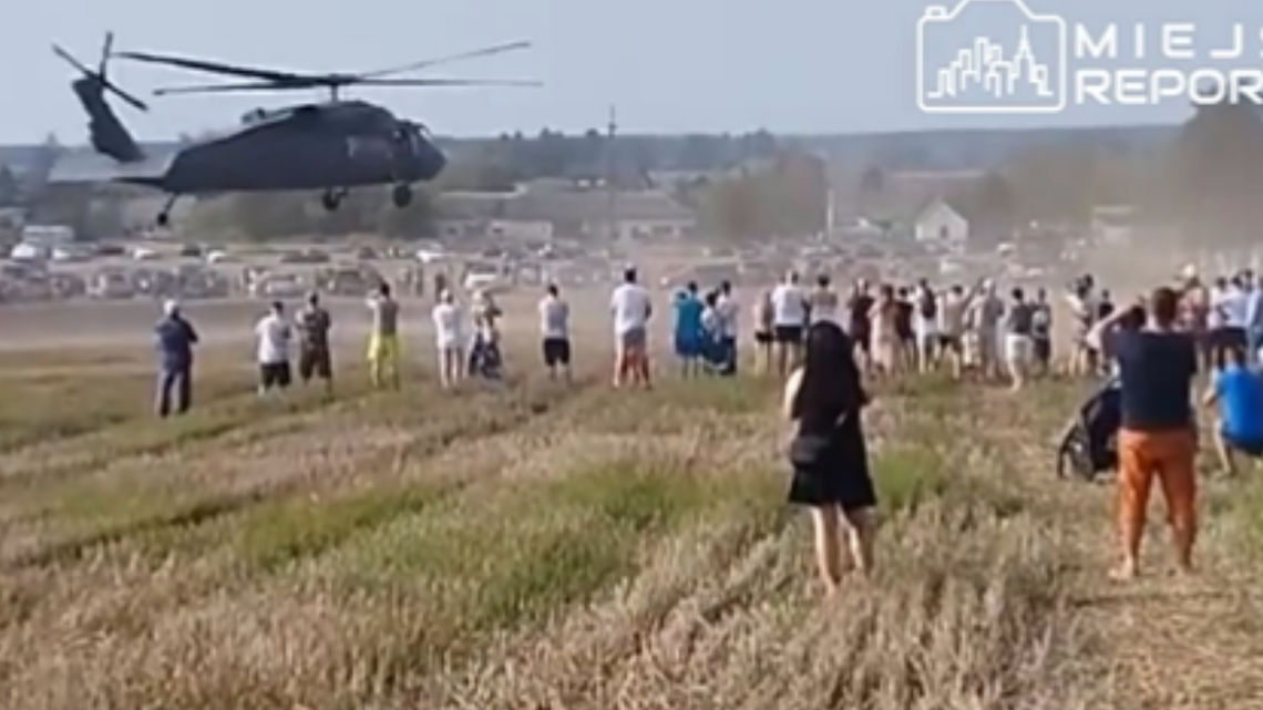 To cud, że helikopter nie spadł na ludzi. Piknik po lupą policji [WIDEO]