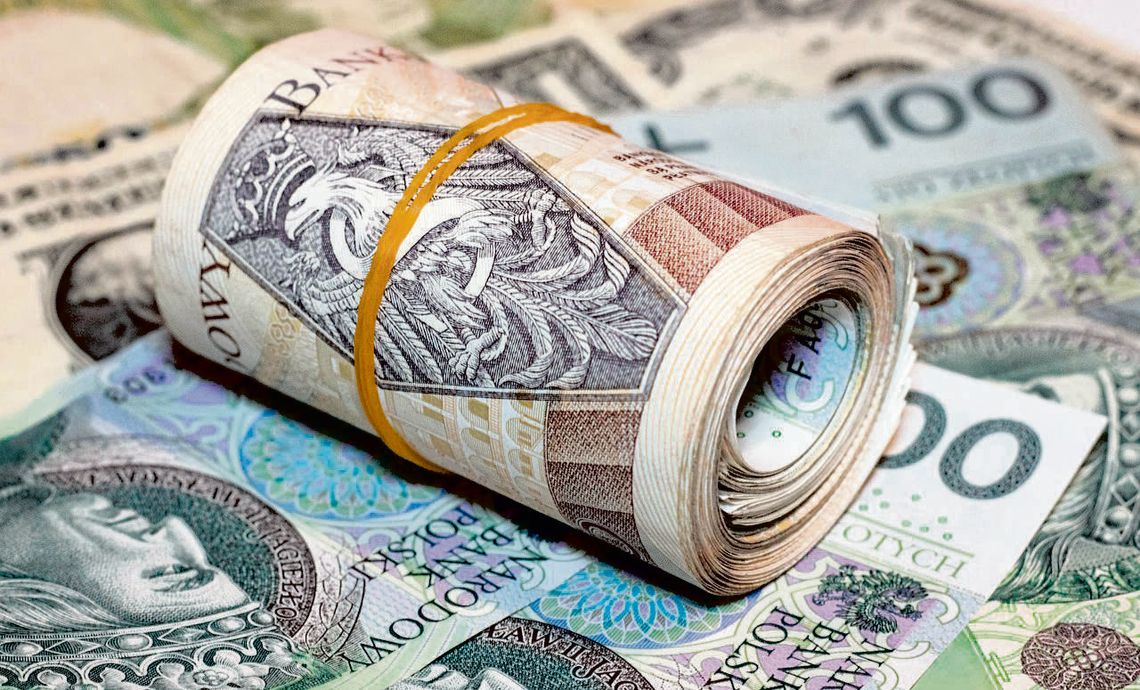 2 razy była skazana. Dalej wyłudza pieniądze, obiecując pomoc w pozyskaniu unijnych dotacji