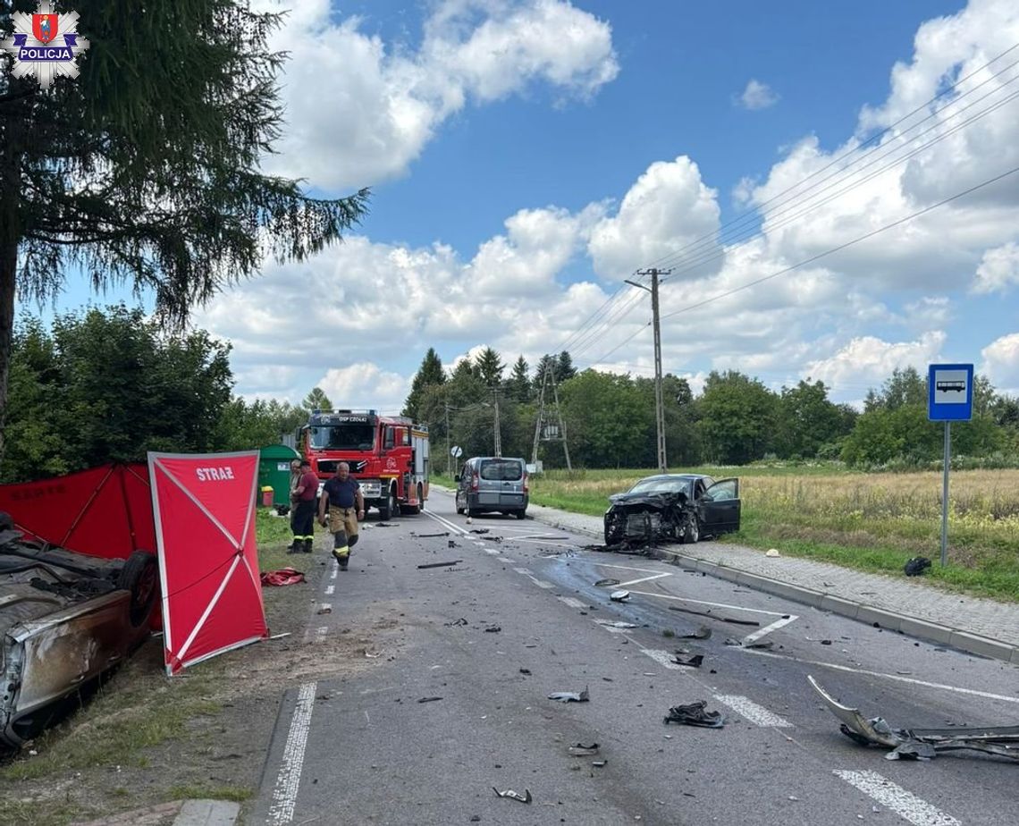 Tragiczny wypadek. Na miejscu zginęła kobieta kierująca citroenem [ZDJĘCIA]